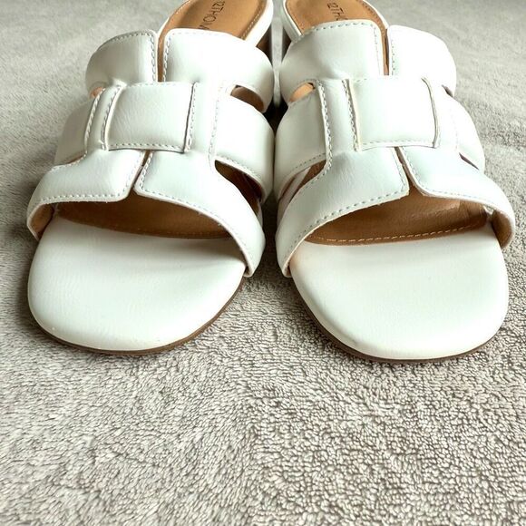 12Thompson White Infused Slide Sandals - Picture 4 of 10